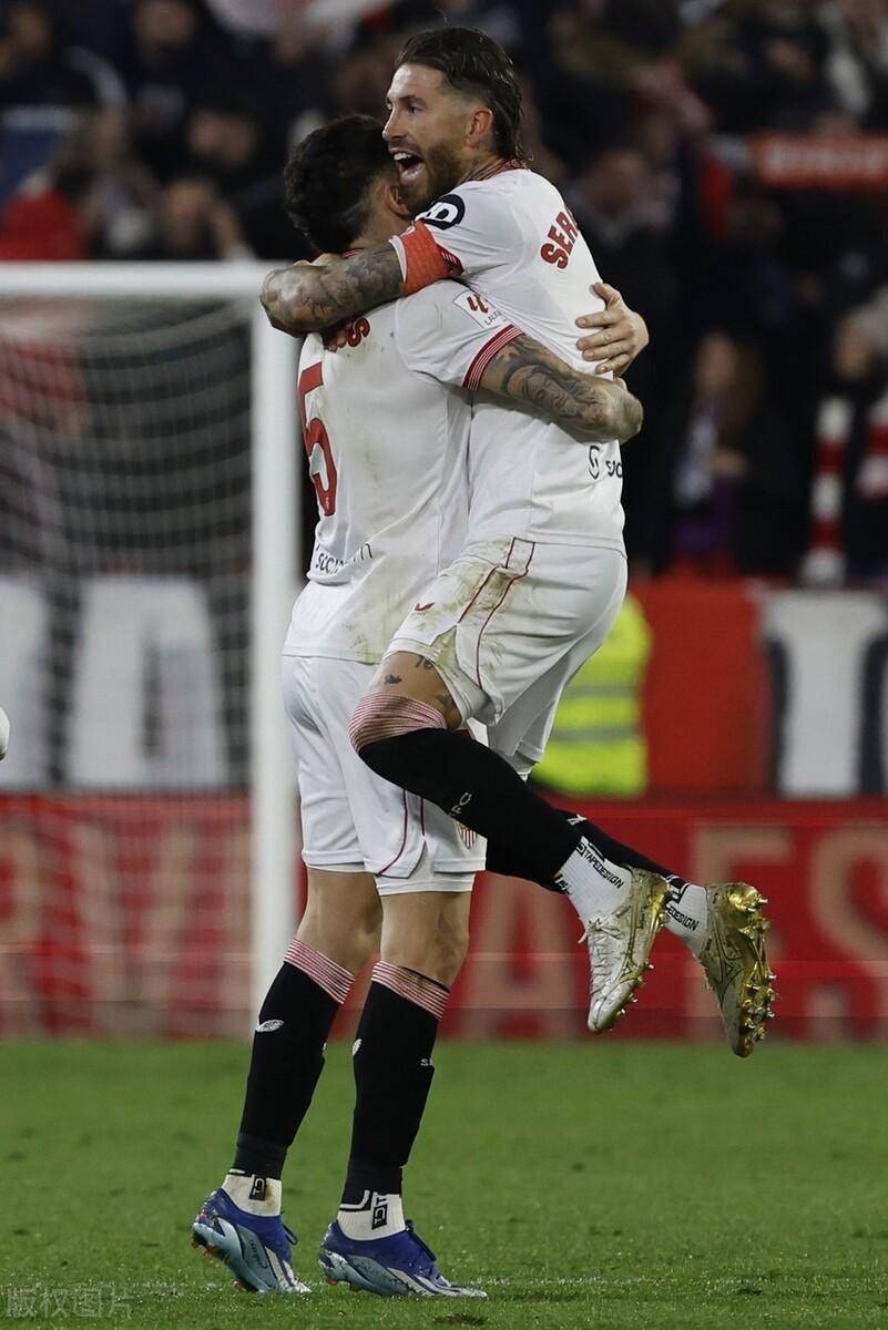 lol段位查询-窗口期欧联焦点战,塞维利亚内部沟通,压力陡增,临场指挥获称赞的简单介绍