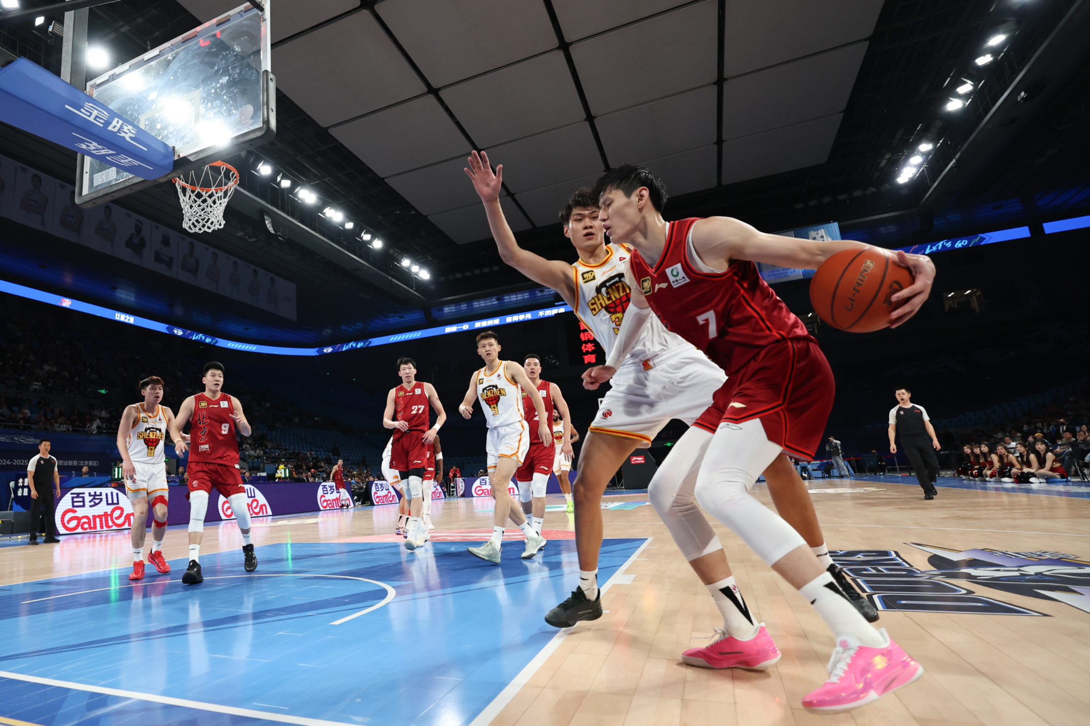 lol比赛回放-包含今晚CBA季后赛焦点战；西汉姆完成体检；底气十足；身体对抗强度拉满的词条