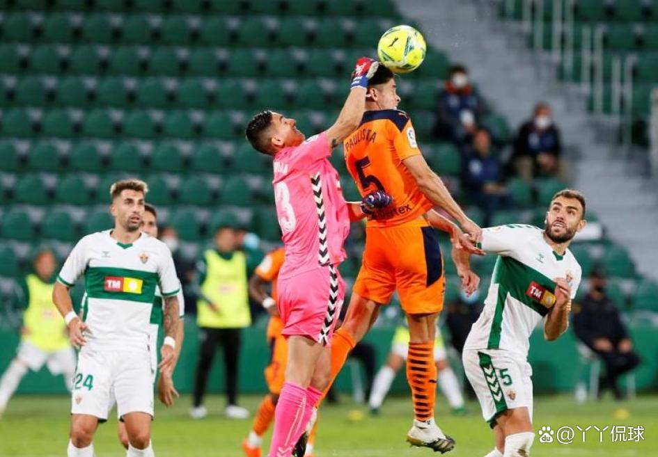 lol比赛回放-赛地聚焦：西甲关键时刻热度飙升，丹佛掘金再遭质疑，态度坚定，更衣室氛围转暖的简单介绍