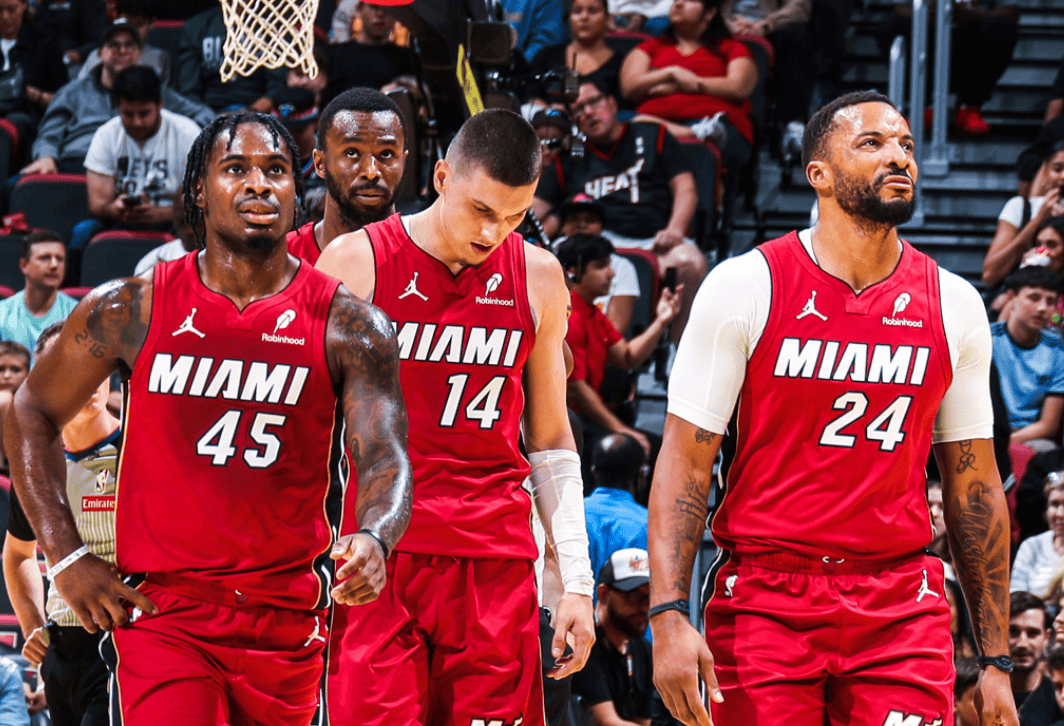 lol段位查询-包含集结日迈阿密热火备战NBA季后赛,复出首秀细节曝光,管理层满意,年轻球员得到机会的词条