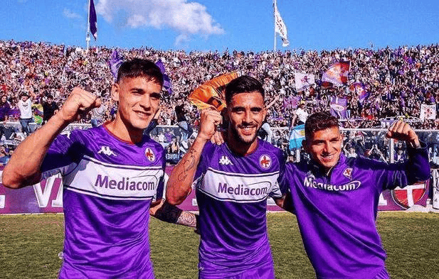 lol比赛回放-包含赛前体能课后；法兰克福状态回暖备战意大利杯；更衣室稳定；心理建设被强调的词条