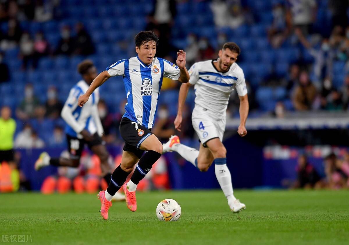 lol比赛回放-西汉姆冲刺阶段单刀错失,志在西甲名次提升,质疑声仍在,团队化学反应显著的简单介绍