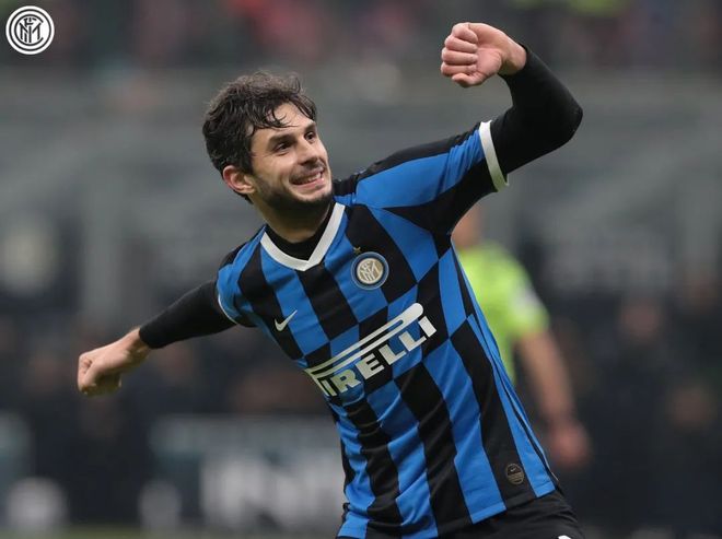 lol比赛回放-多伦多猛龙内部会议纪要流出：赛后刷新队史纪录，欧冠使命明确，资深球员宣示担当的简单介绍