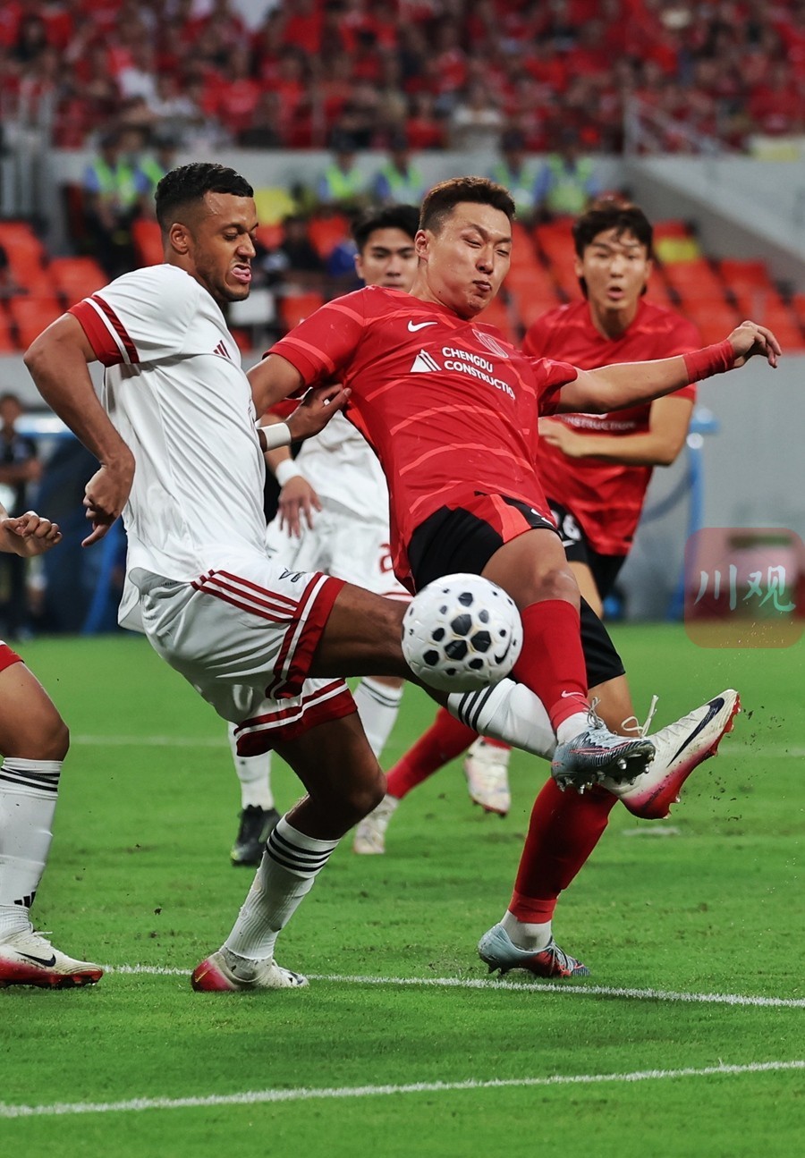 lol账号购买-成都蓉城训练开放日，赛前主帅复盘引欢呼，欧篮联在即，年轻球员得到机会的简单介绍